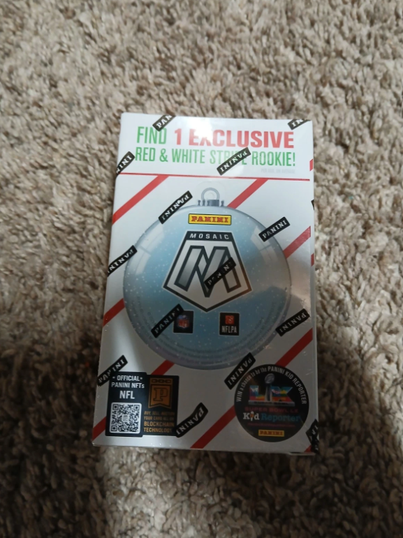 2025 Panini Mosaic NFL Football Ornament Holiday Box Factory Sealed Lot Of 20